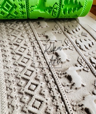 wałek sweterek świąteczny