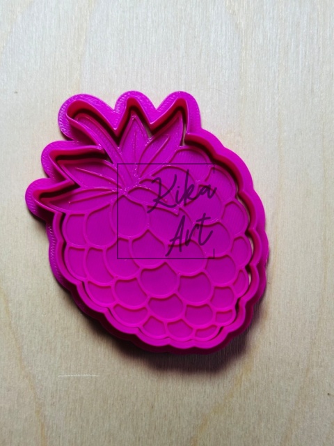 Raspberry – clay stamp + cutter (2 sizes)