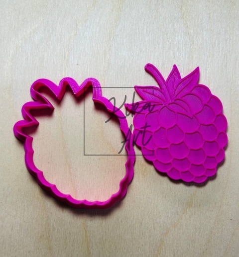 Raspberry – clay stamp + cutter (2 sizes)