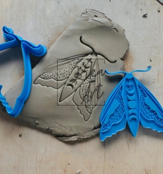 Ćma z fazami księżyca – stempel i wykrojnik