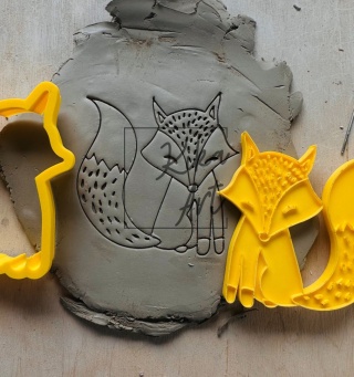 Wykrojnik + stempel – Lisek z puszystym ogonem