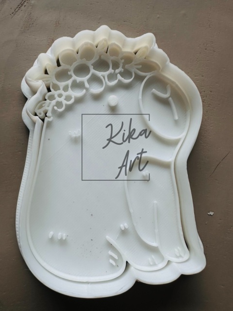 Stempel i wykrojnik do gliny – Kapibara z wiankiem