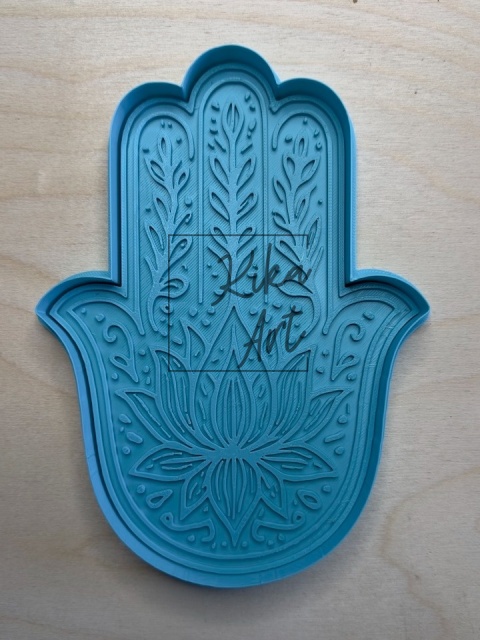 Hamsa z lotosem