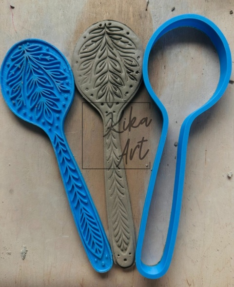 Stempel i wykrojnik do gliny – łyżka z motywem liści