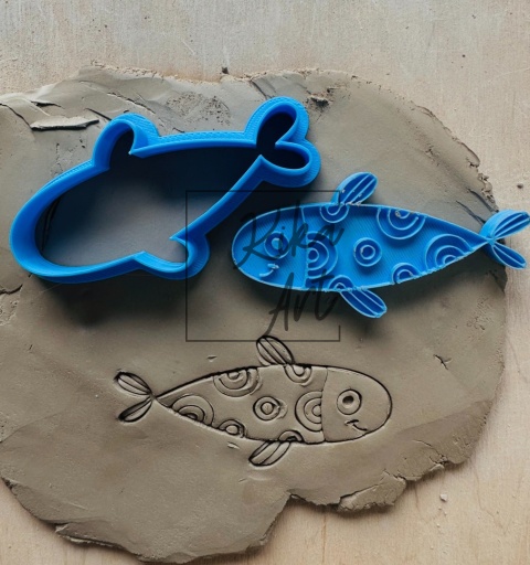 Fish with circles – cutter & clay stamp