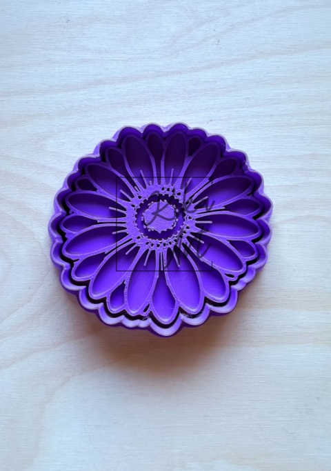 Wykrojnik + Stempel Gerbera – Kwiatowa Moc w Twoich Rękach!