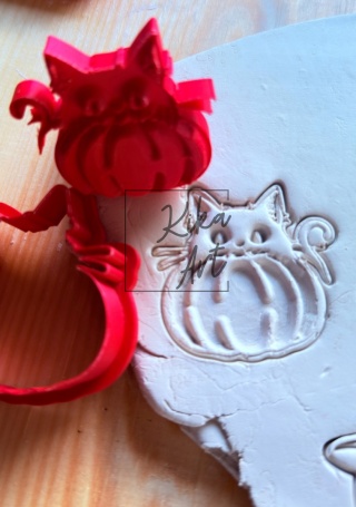 Zestaw stempel + wykrojnik „Kociak Dyniowy”