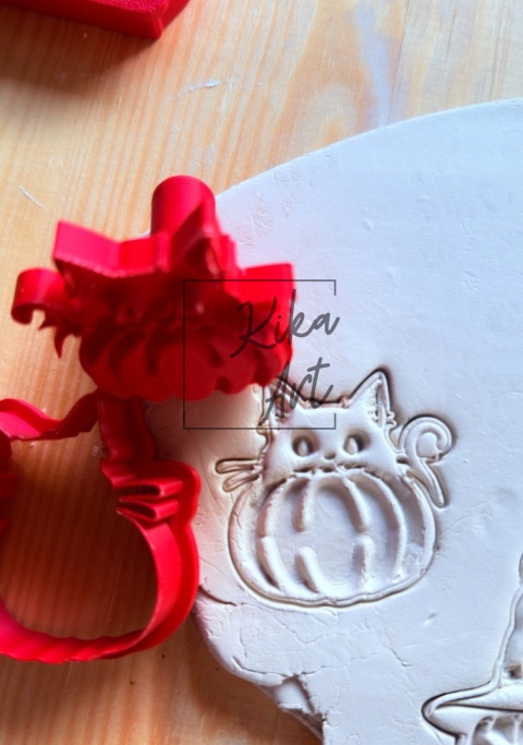 Zestaw stempel + wykrojnik „Kociak Dyniowy”
